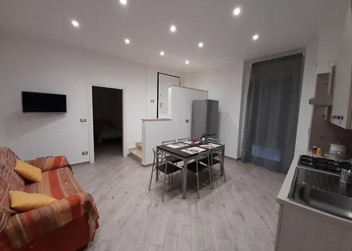 Casa Aci Gioja